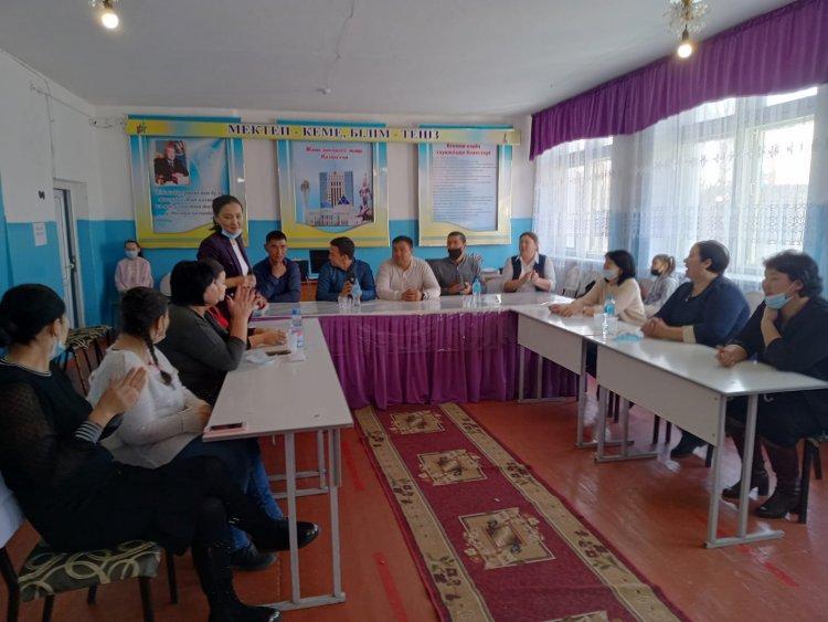 16 Желтоқсан күні Тәуелсіздікке 30 жылдығына орай құрдастарымен кездесу өтті.
