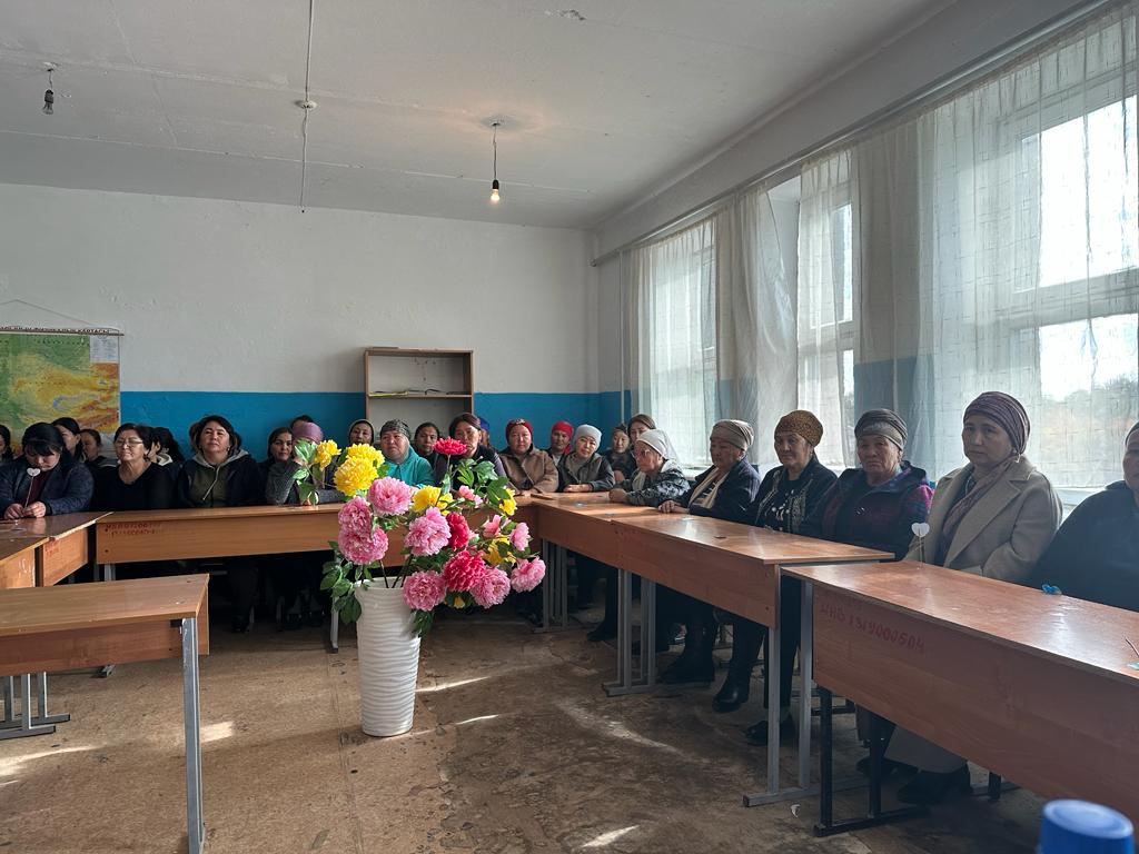 №2 орта мектеп 24.10.2023 жылы Жалпы Ата-аналар жиналысы өтті.Күн тәртібінде:12.	«Отбасы –тәрбие бастауы» .	«Білім сапасын арттырудағы ата-ананың рөлі»